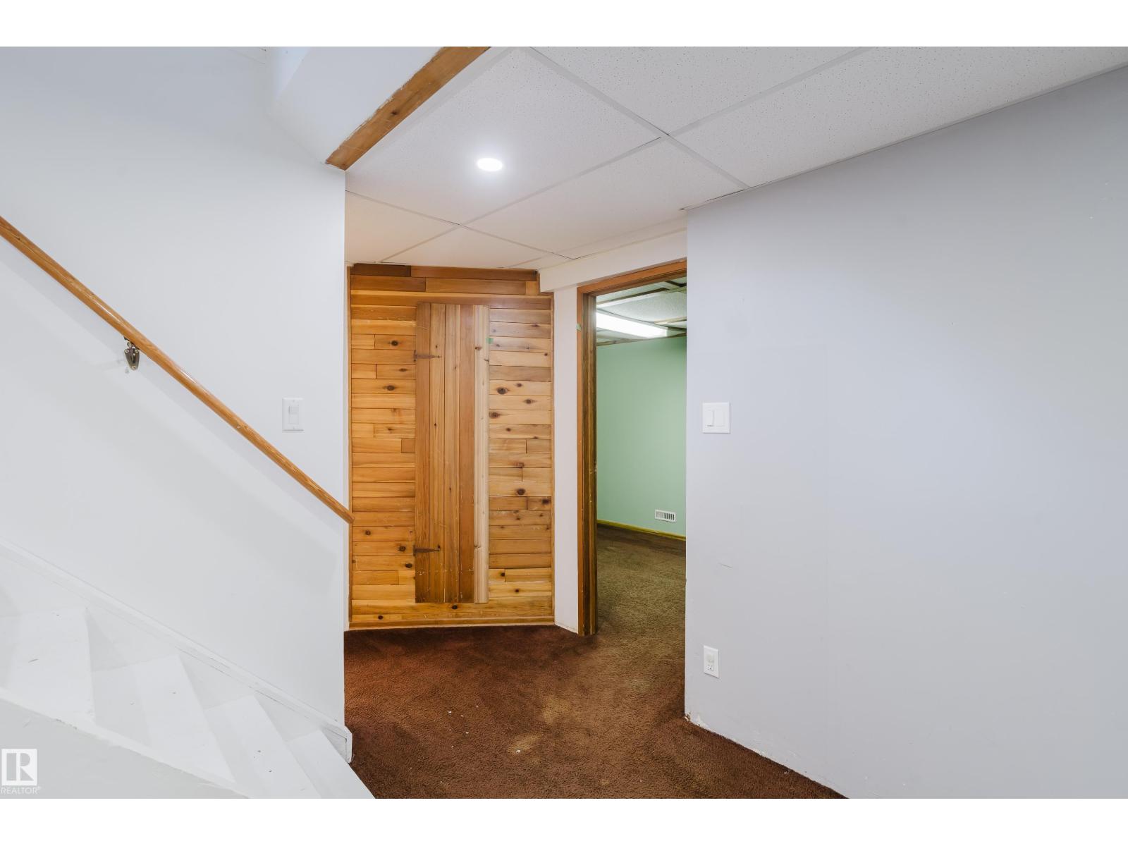 8707 151 AV NW - 42