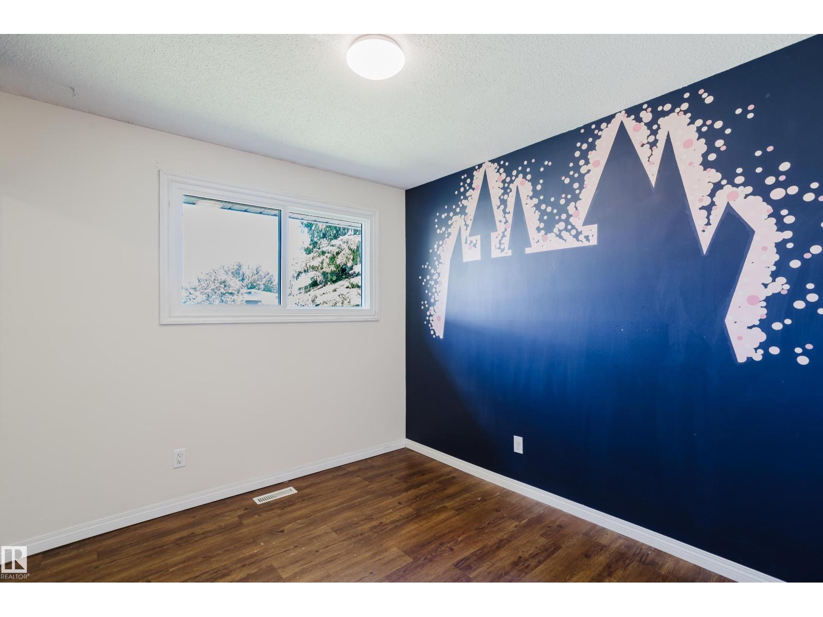 8707 151 AV NW - 31