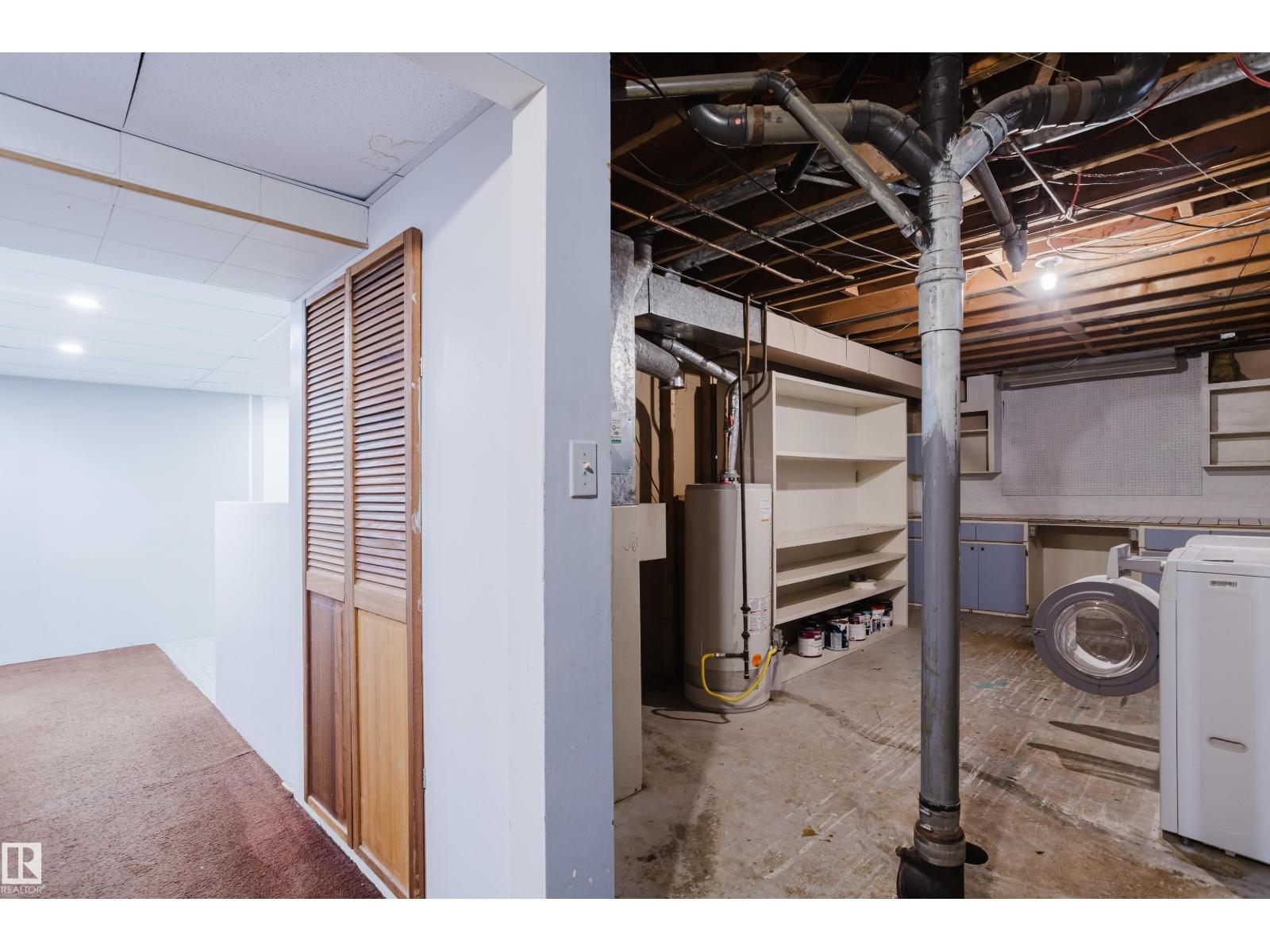 8707 151 AV NW - 50
