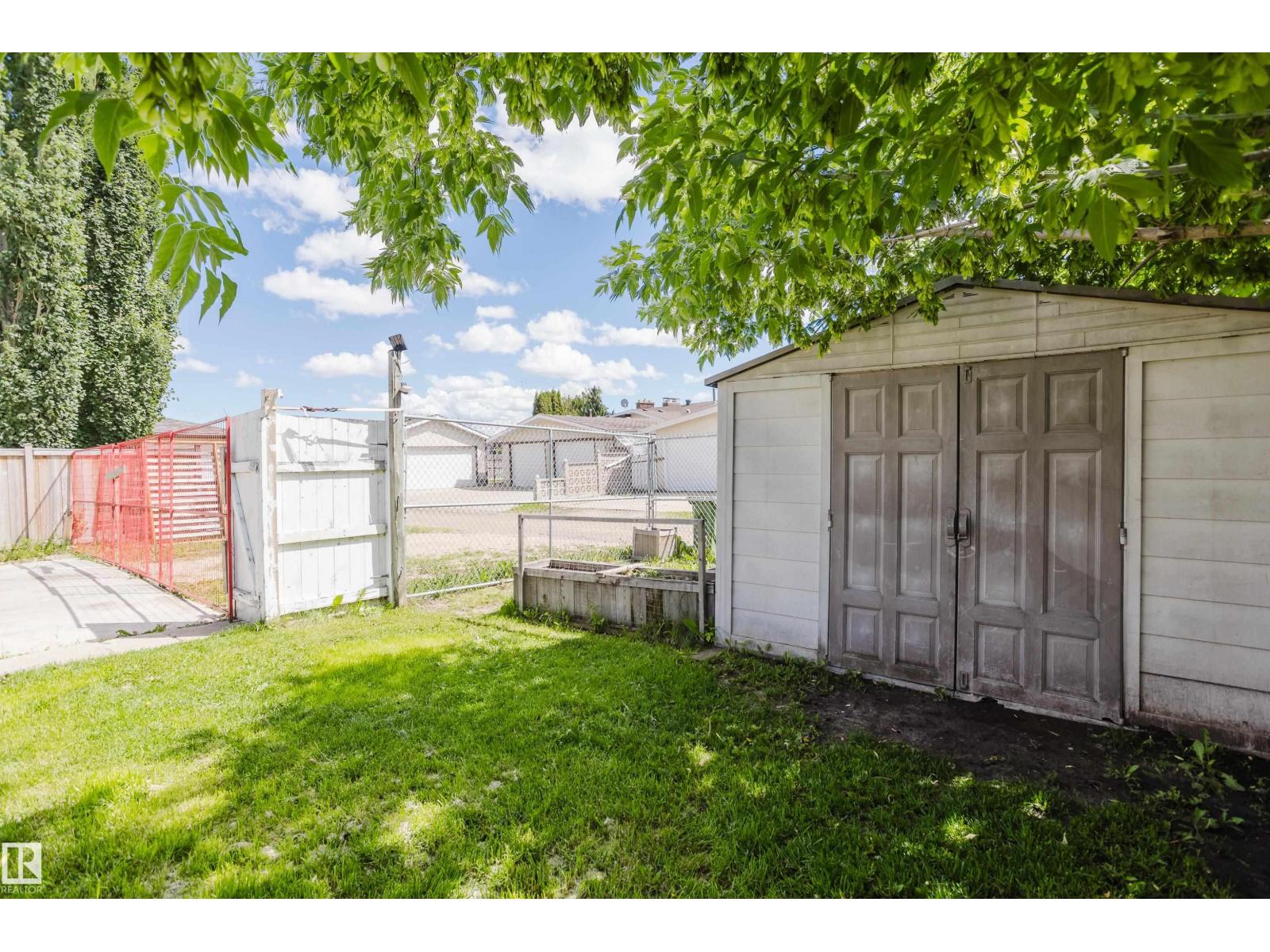 8707 151 AV NW - 59