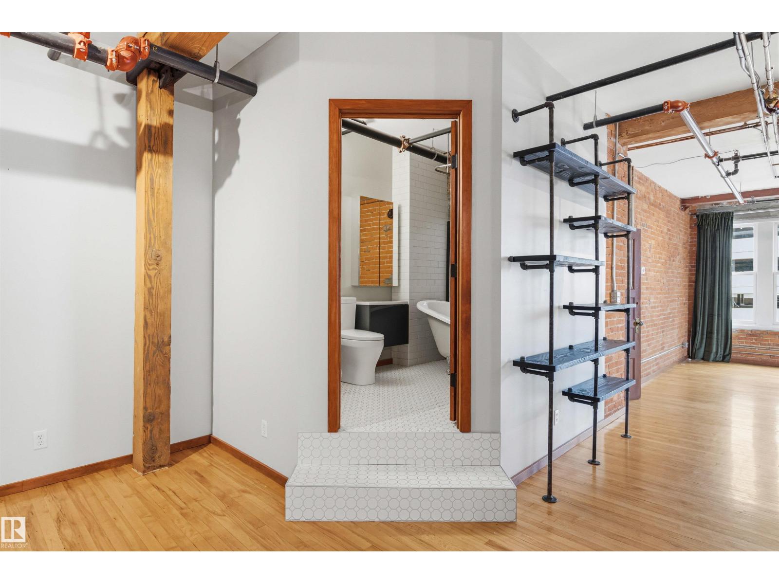 #401 10249 104 ST NW - 26
