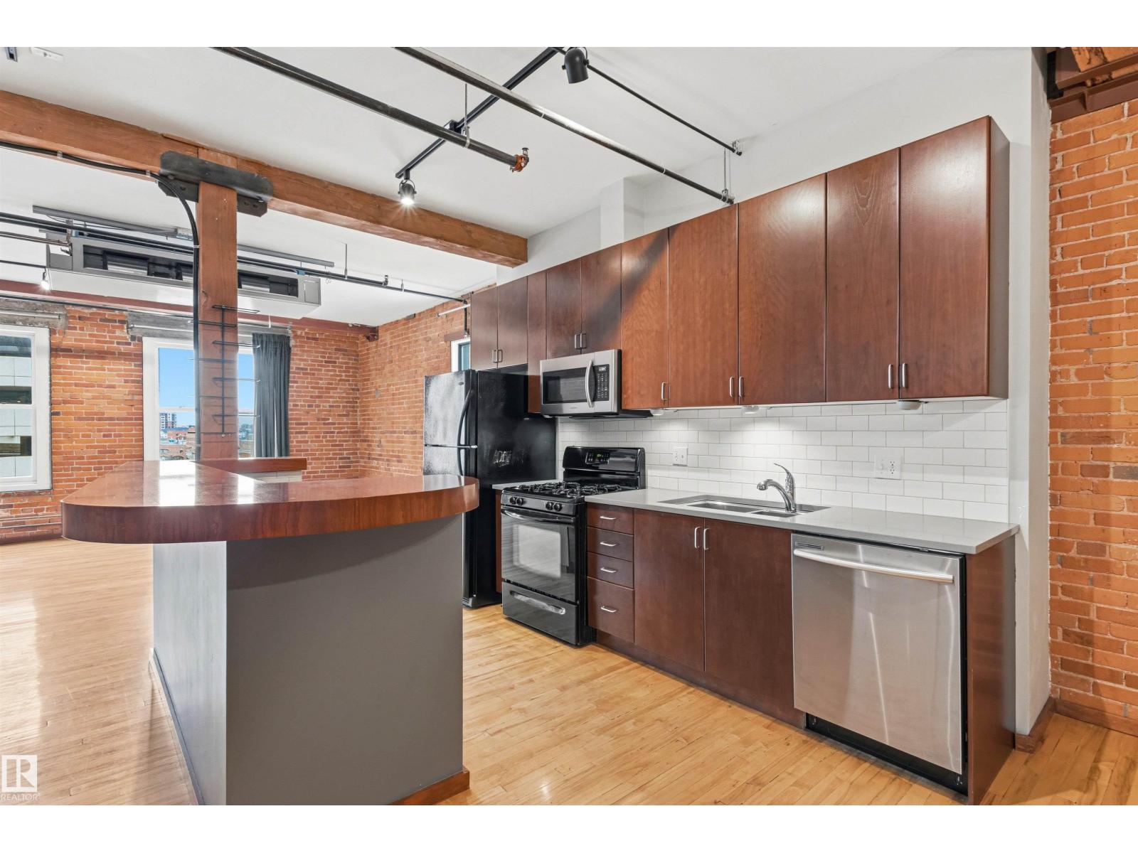 #401 10249 104 ST NW - 15