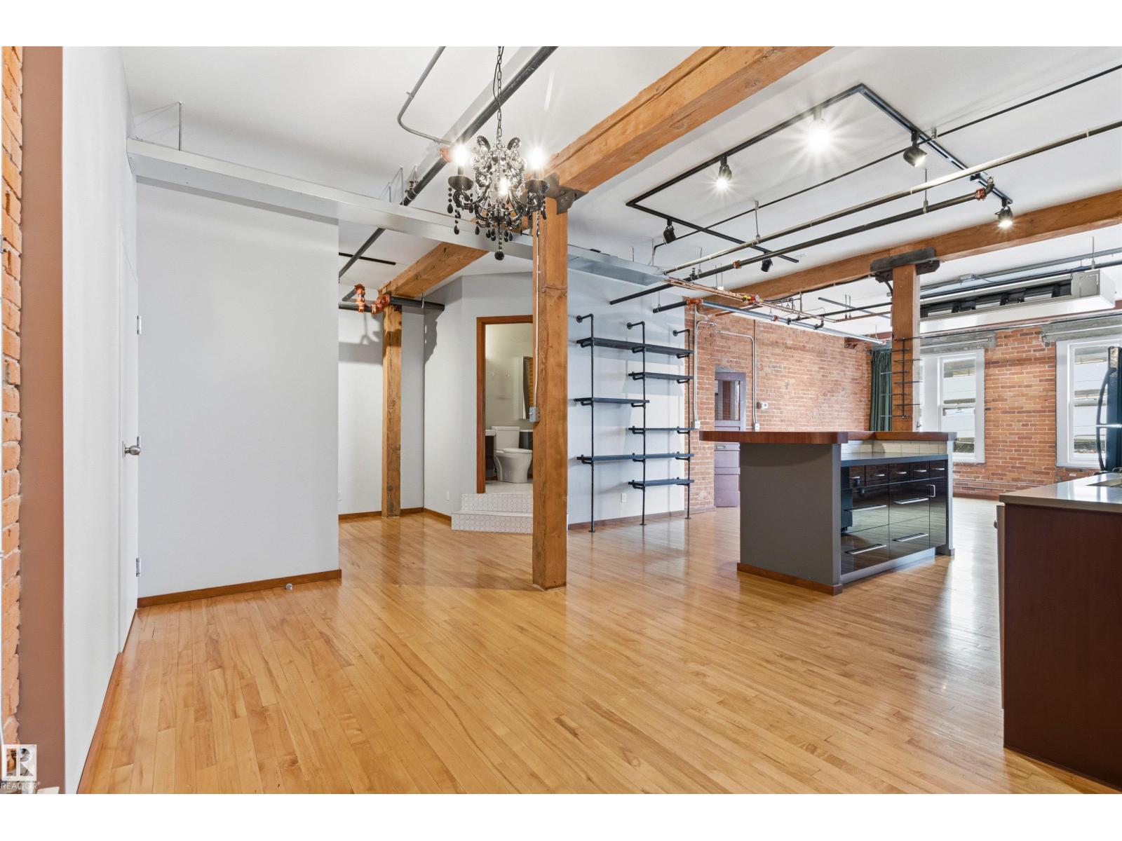 #401 10249 104 ST NW - 9