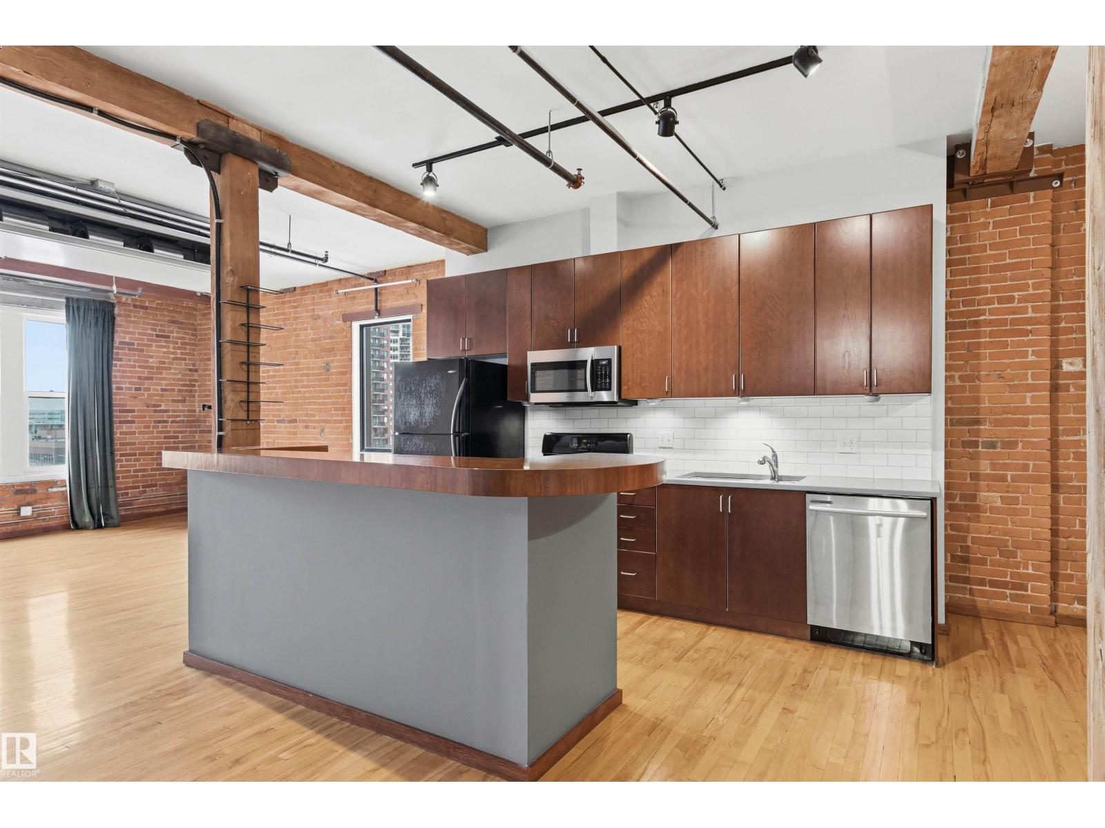 #401 10249 104 ST NW - 10