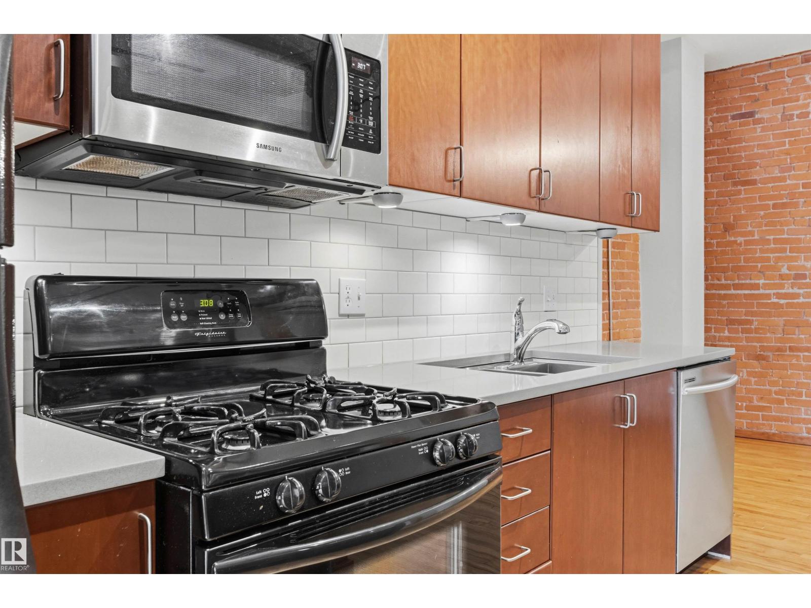 #401 10249 104 ST NW - 13
