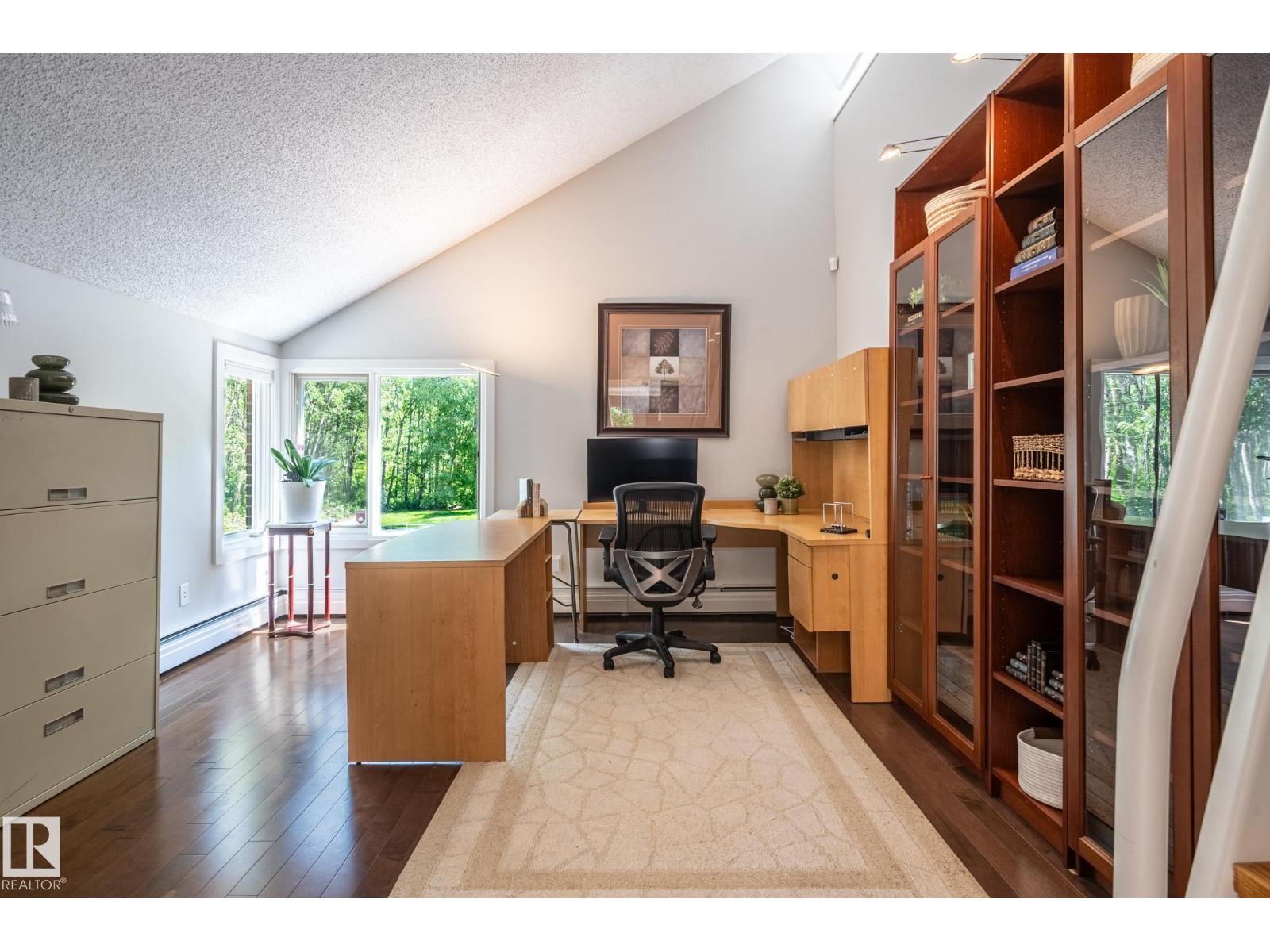 52319 RGE ROAD 231 - 33