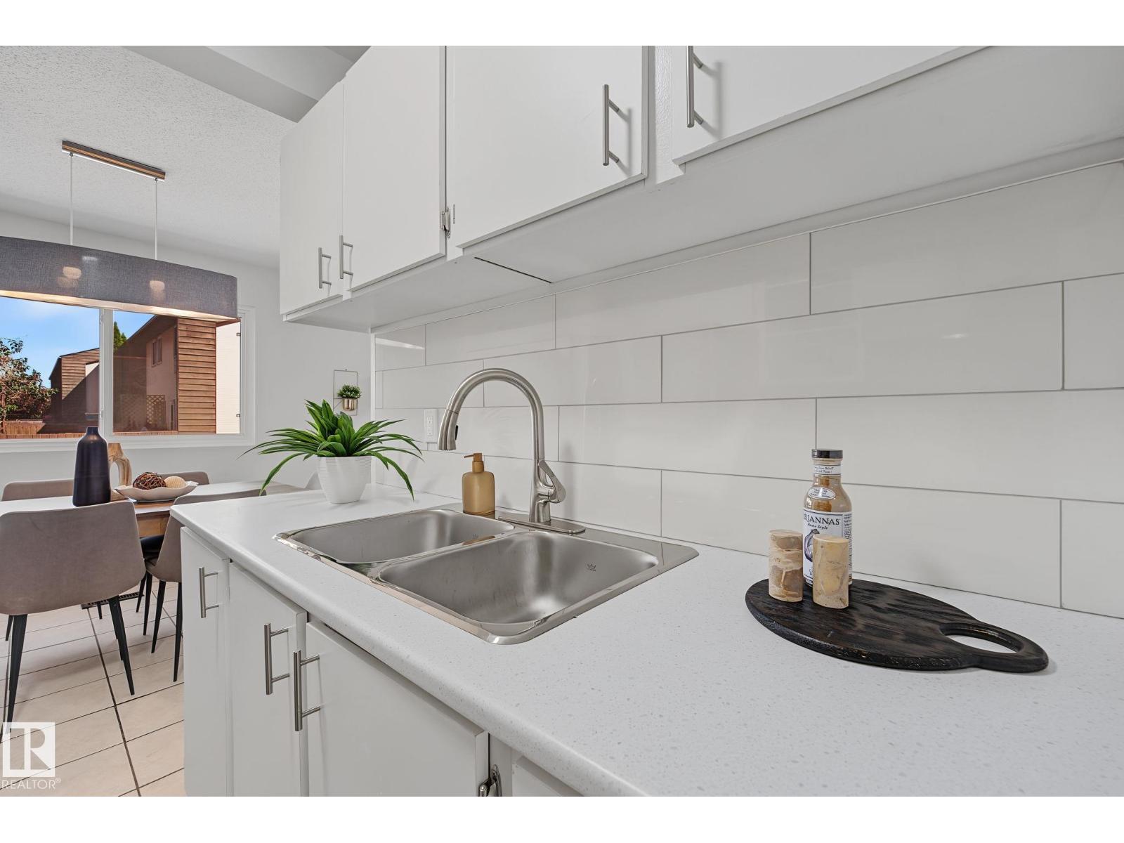 661 Abbottsfield RD NW - 14