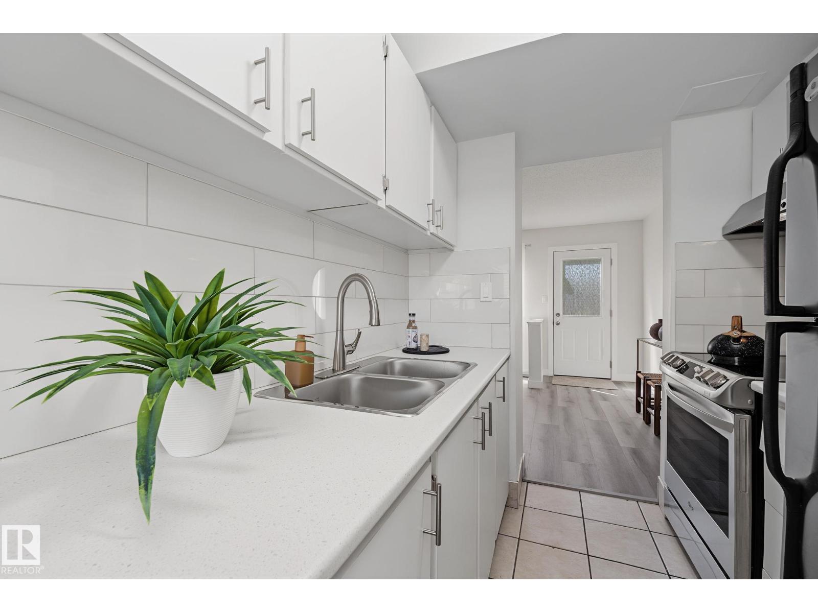 661 Abbottsfield RD NW - 12