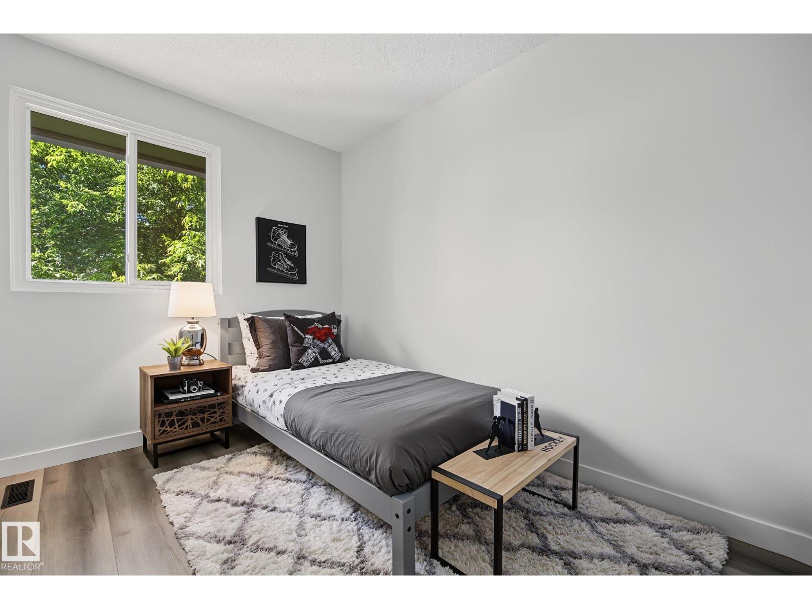 661 Abbottsfield RD NW - 18