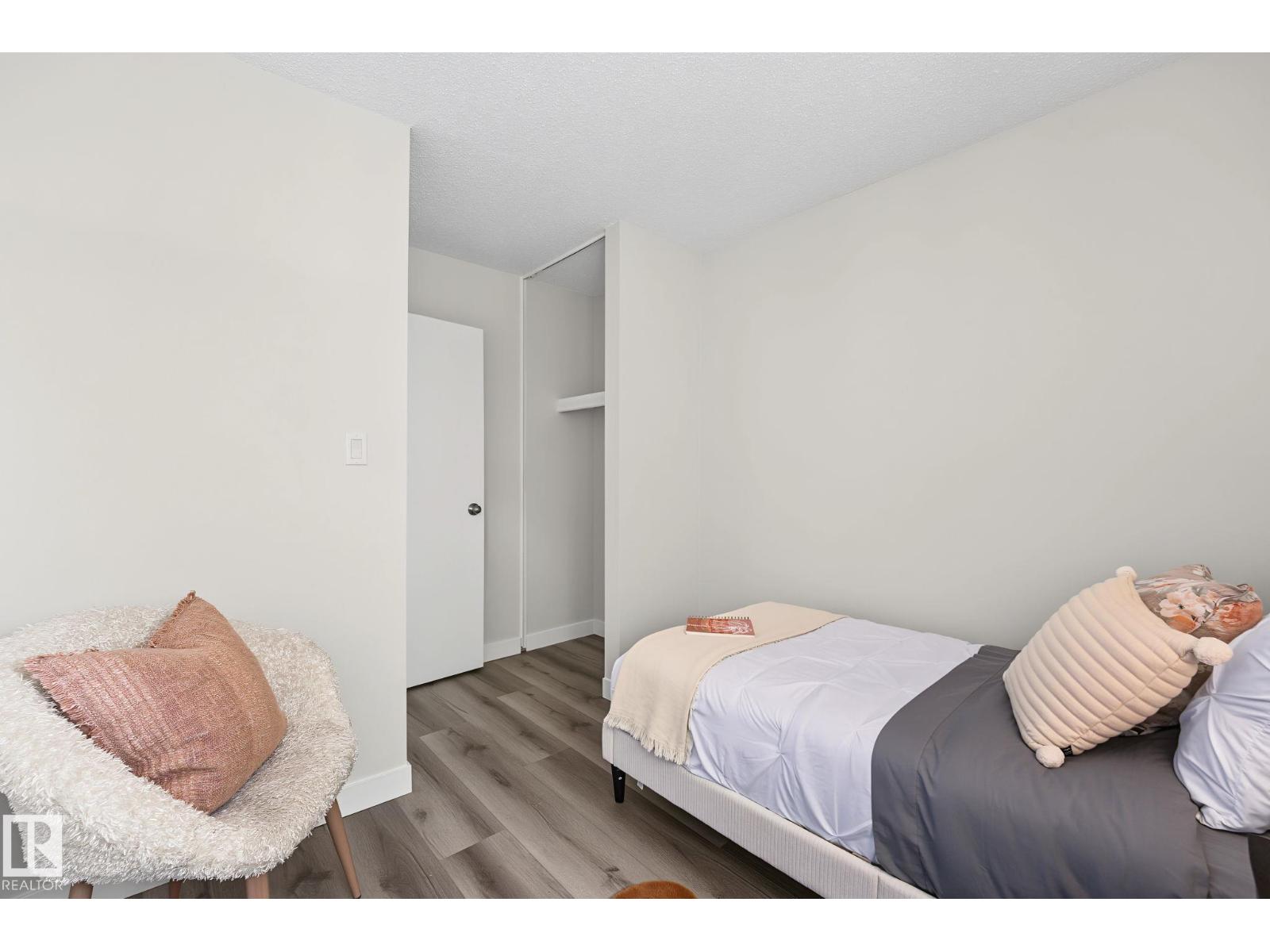 661 Abbottsfield RD NW - 22