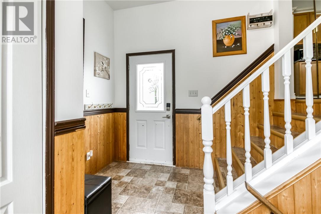 1825 McCrea Heights Avenue - Image 28