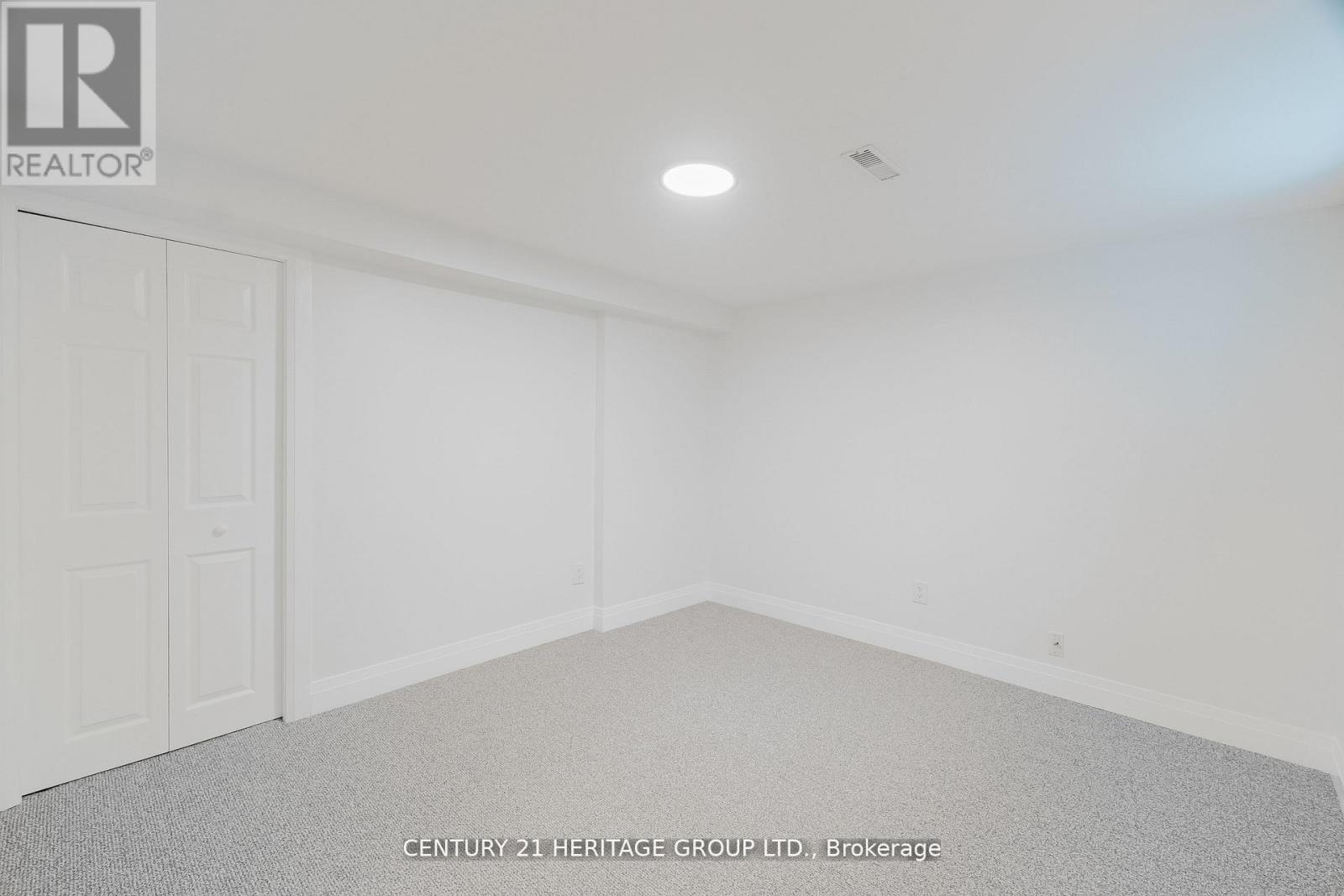 7 CRAWFORD CIRCLE - 31
