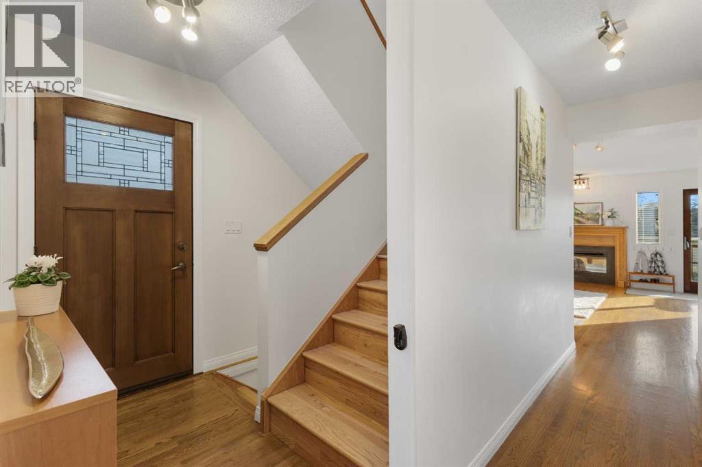 1629 29 Avenue SW - 16