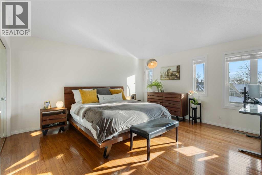 1629 29 Avenue SW - 18