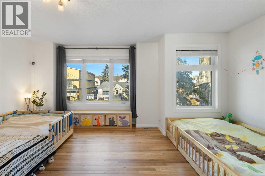 1629 29 Avenue SW - 25