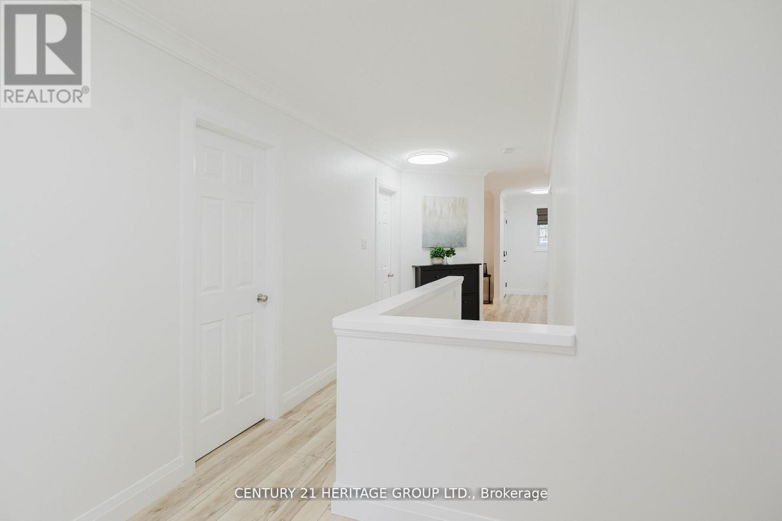 7 CRAWFORD CIRCLE - 25
