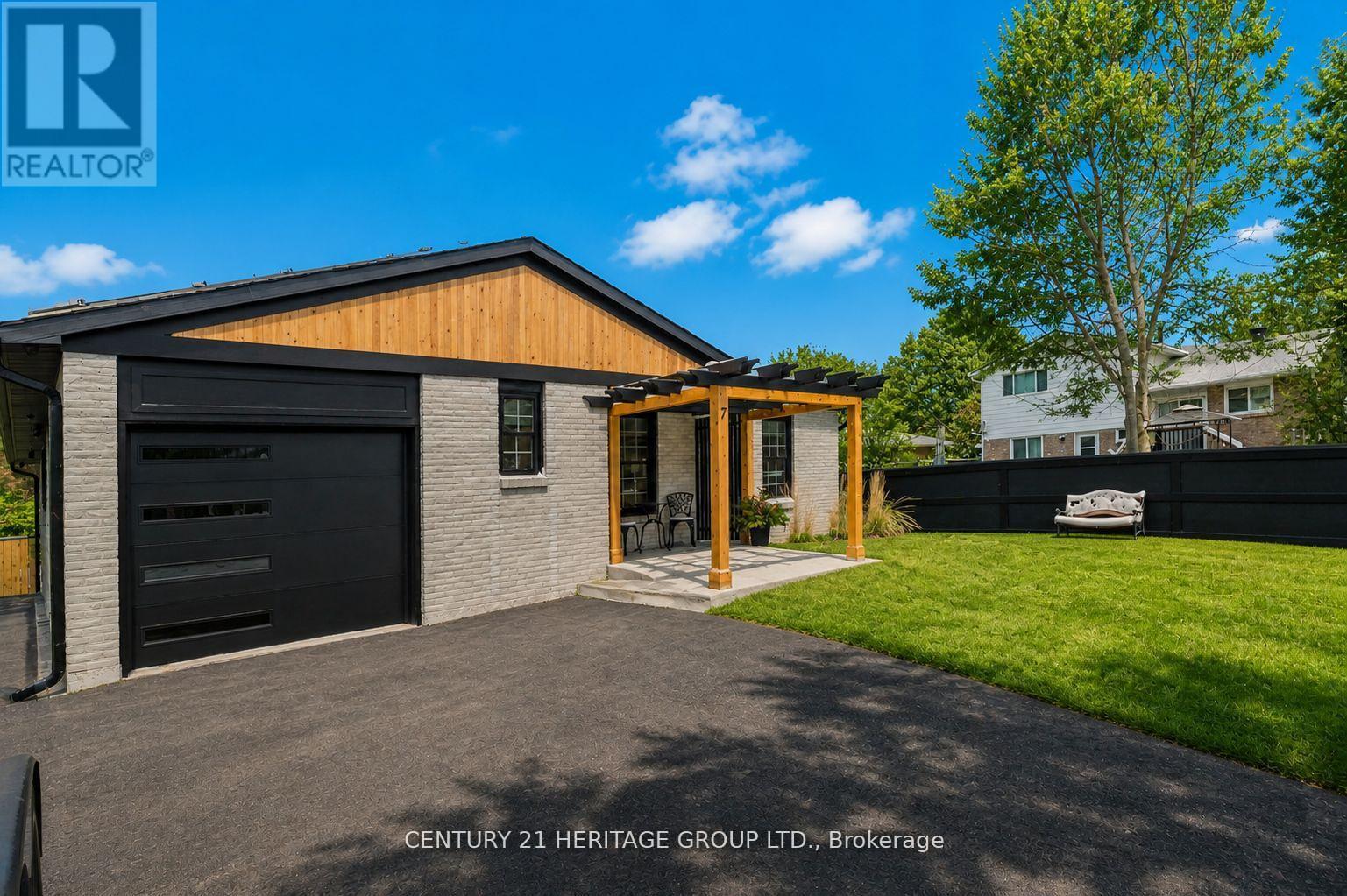 7 CRAWFORD CIRCLE - 35