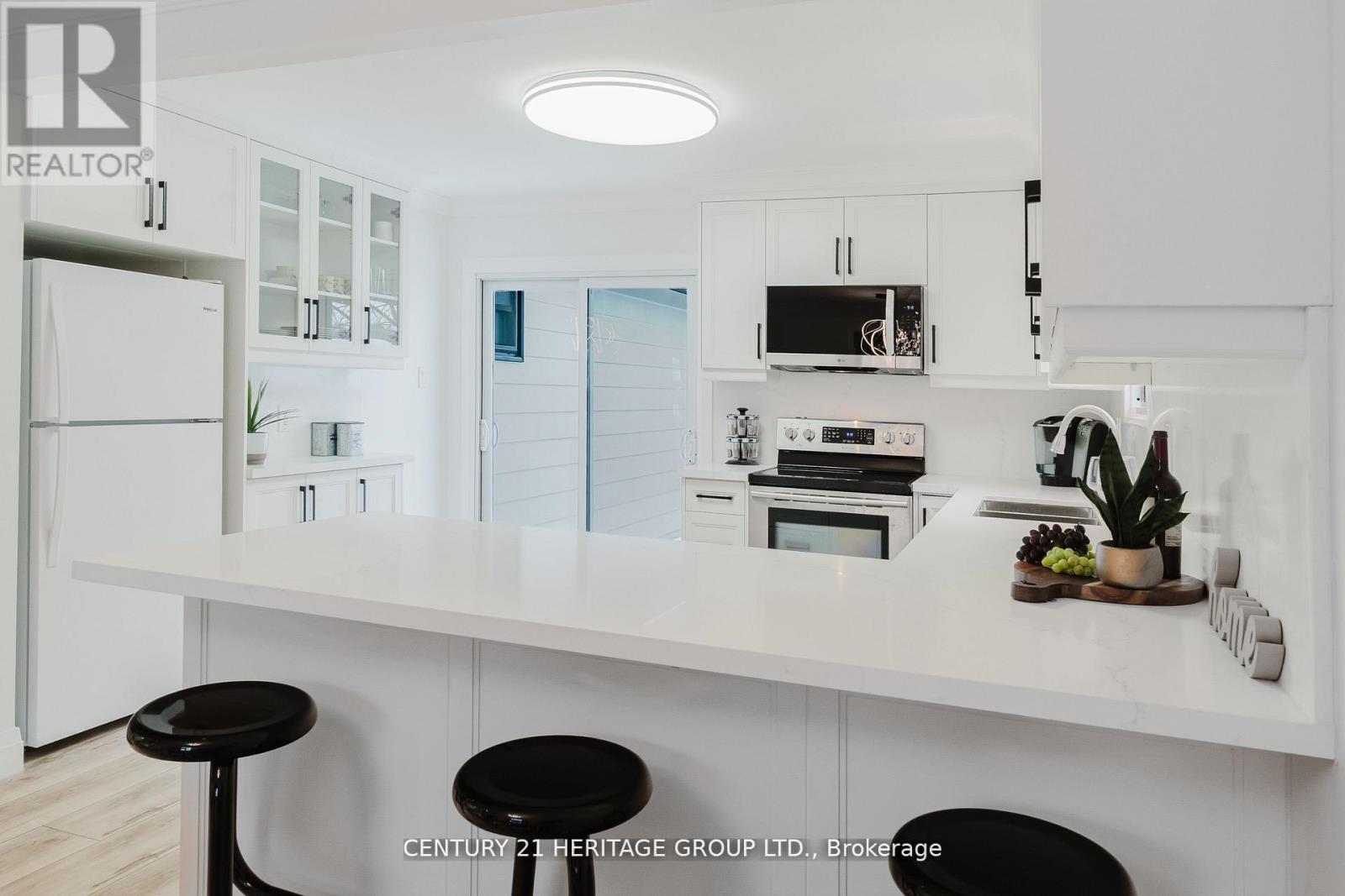 7 CRAWFORD CIRCLE - 10
