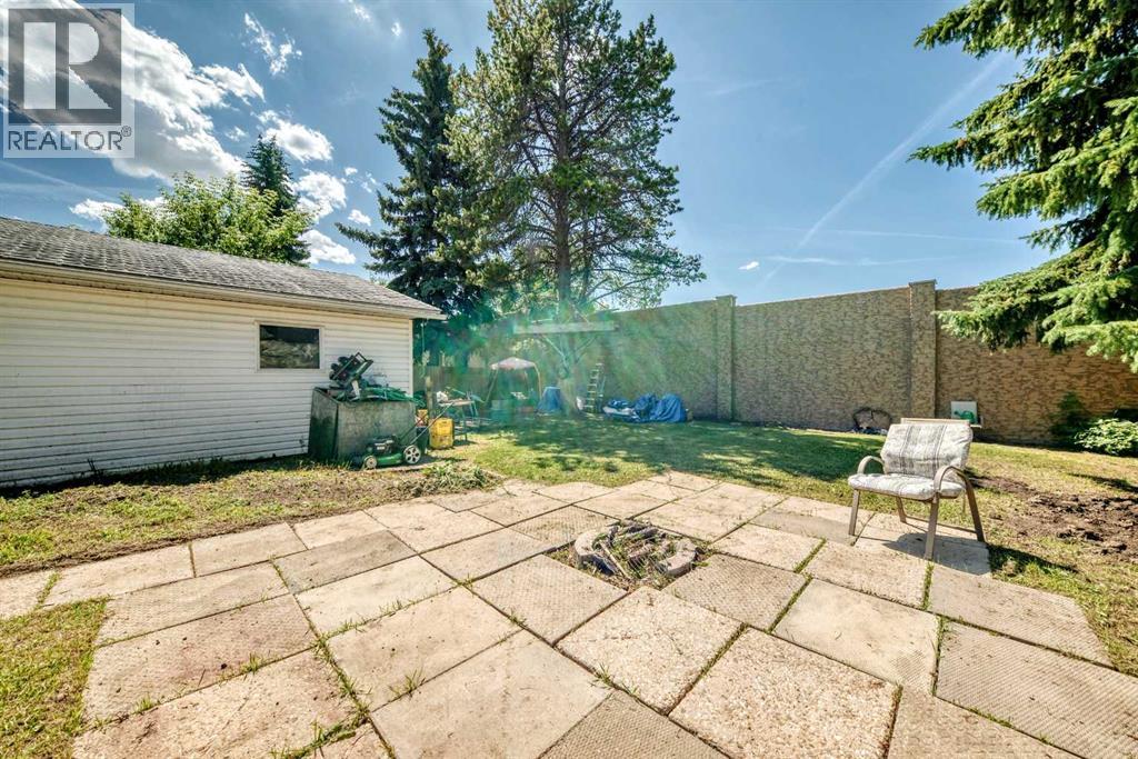 23 Spruce Crescent - 29