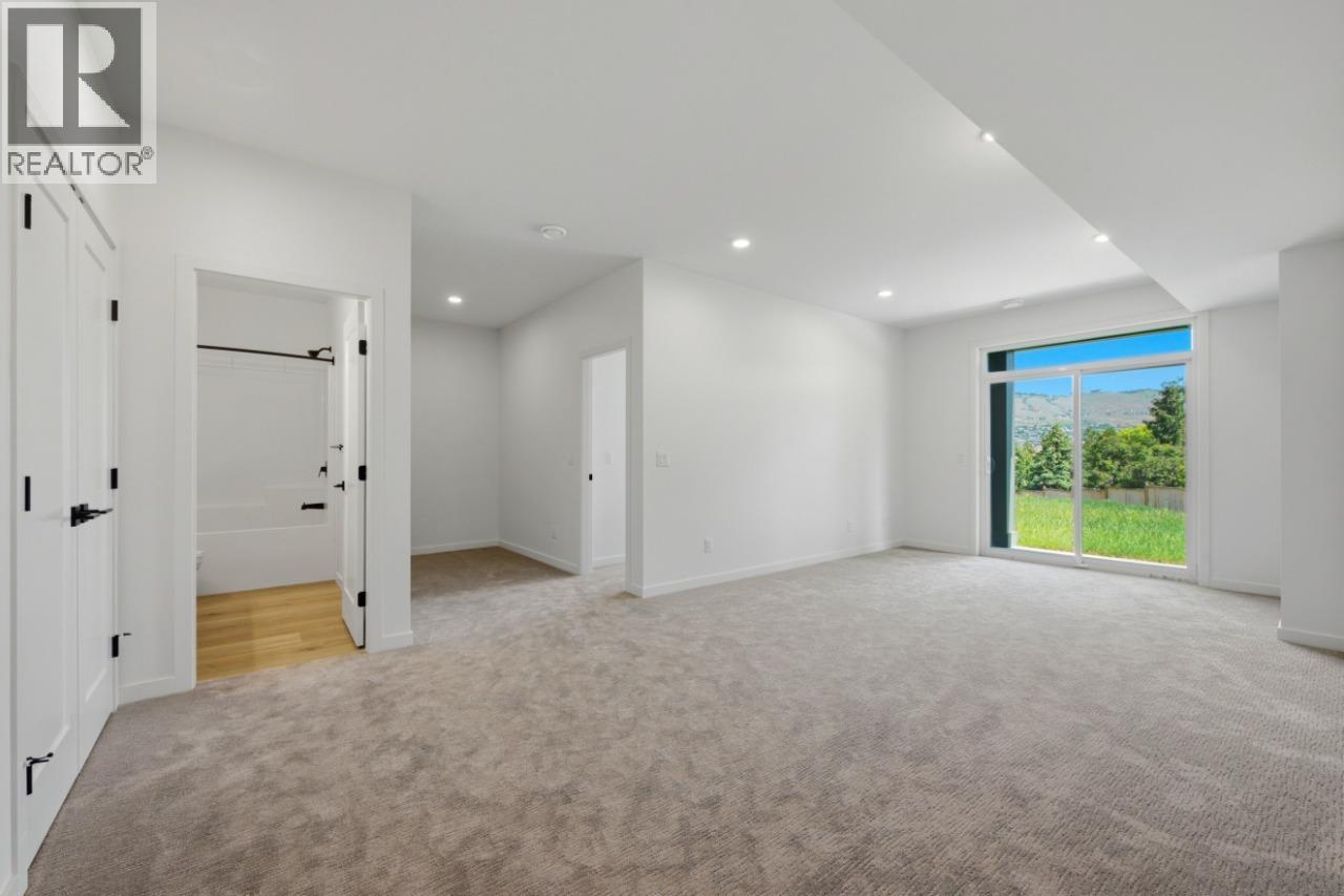 #28 7599 Klinger Road - 33