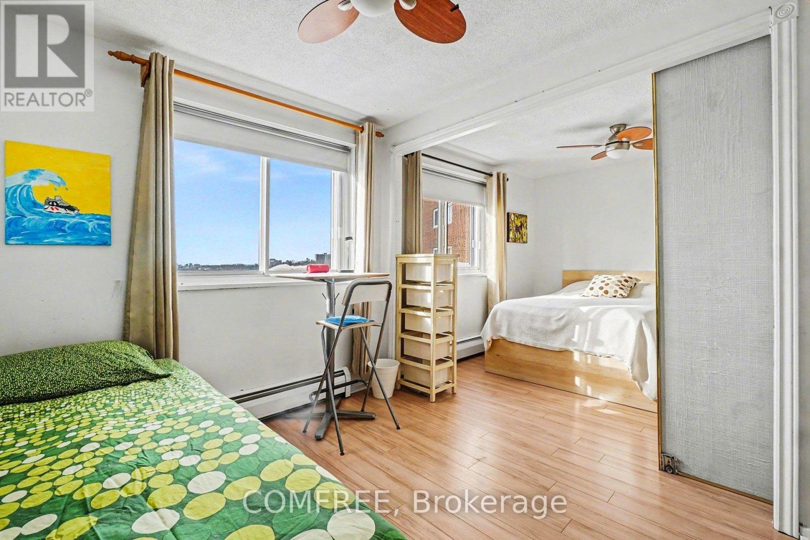 #817 915 ELMSMERE ROAD - 11