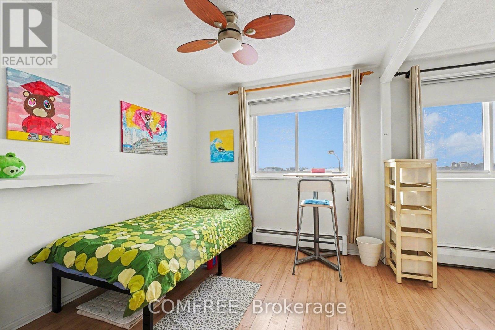 #817 915 ELMSMERE ROAD - 10