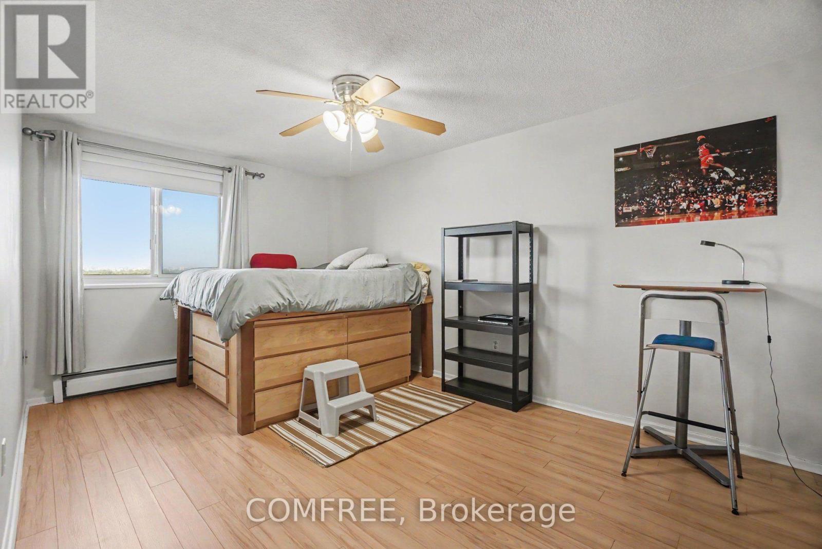 #817 915 ELMSMERE ROAD - 9