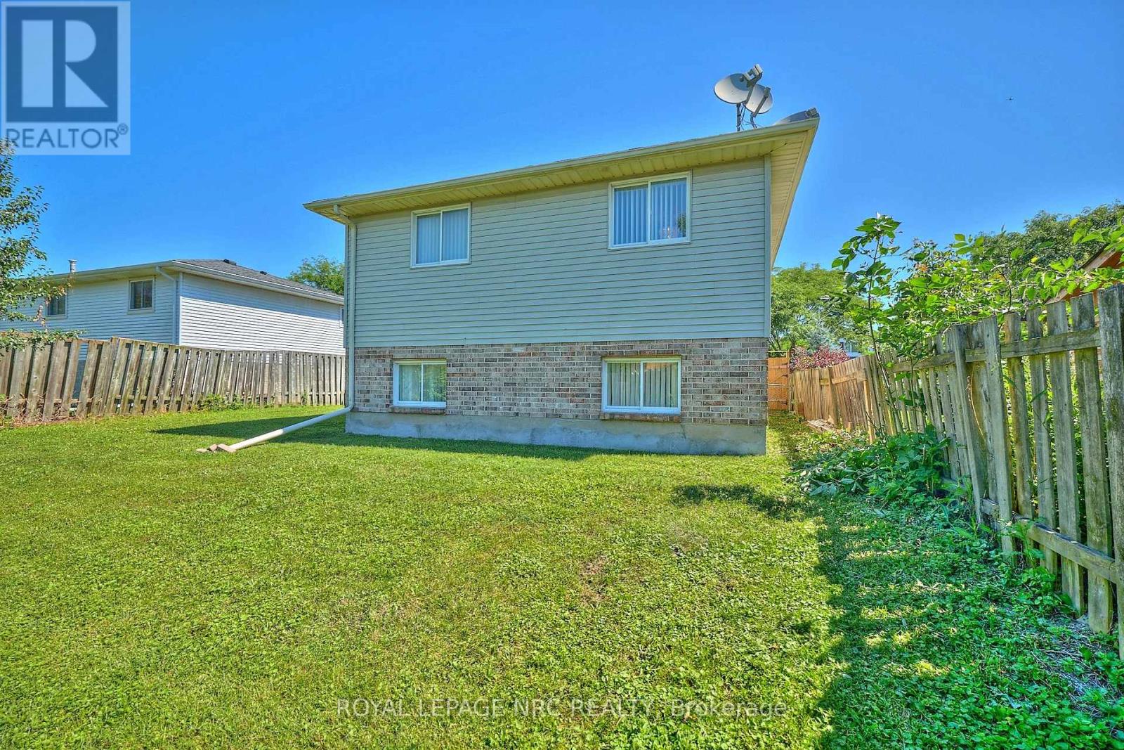 6090 CRIMSON DRIVE - 30