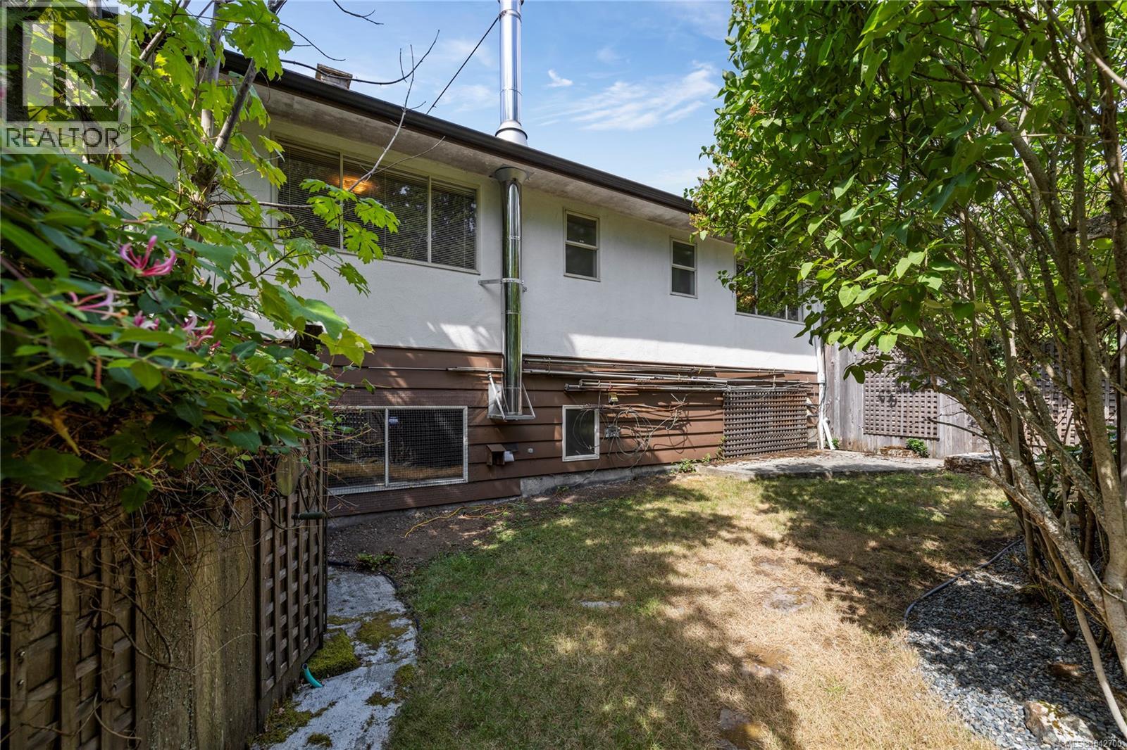 2999 King Richard Dr - 13
