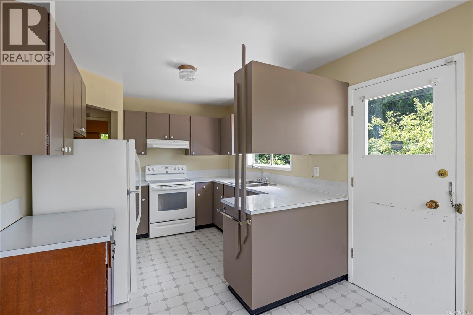 2999 King Richard Dr - 22
