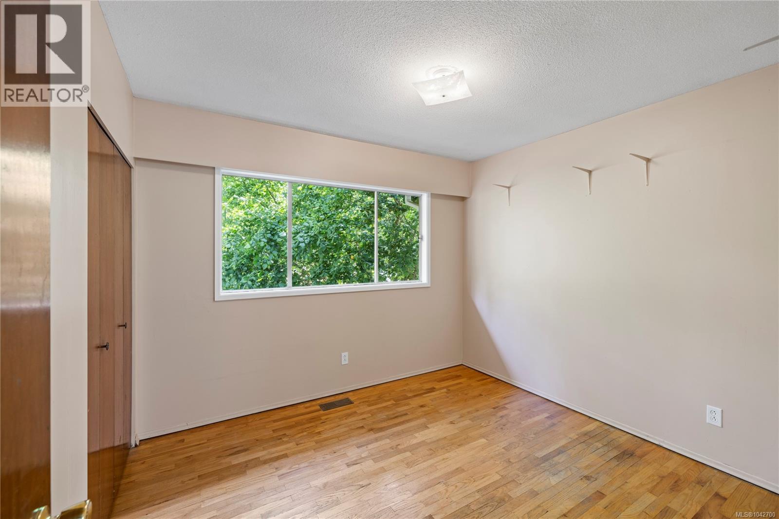2999 King Richard Dr - 26