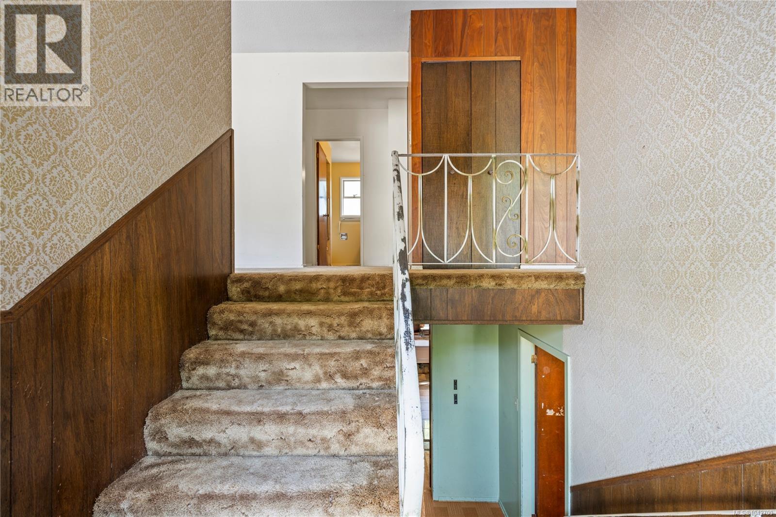 2999 King Richard Dr - 28