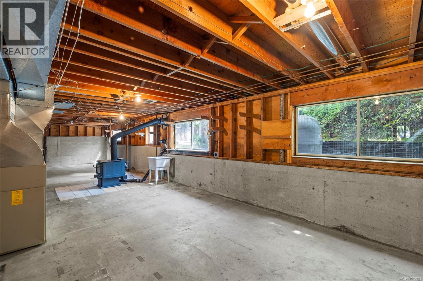 2999 King Richard Dr - 33