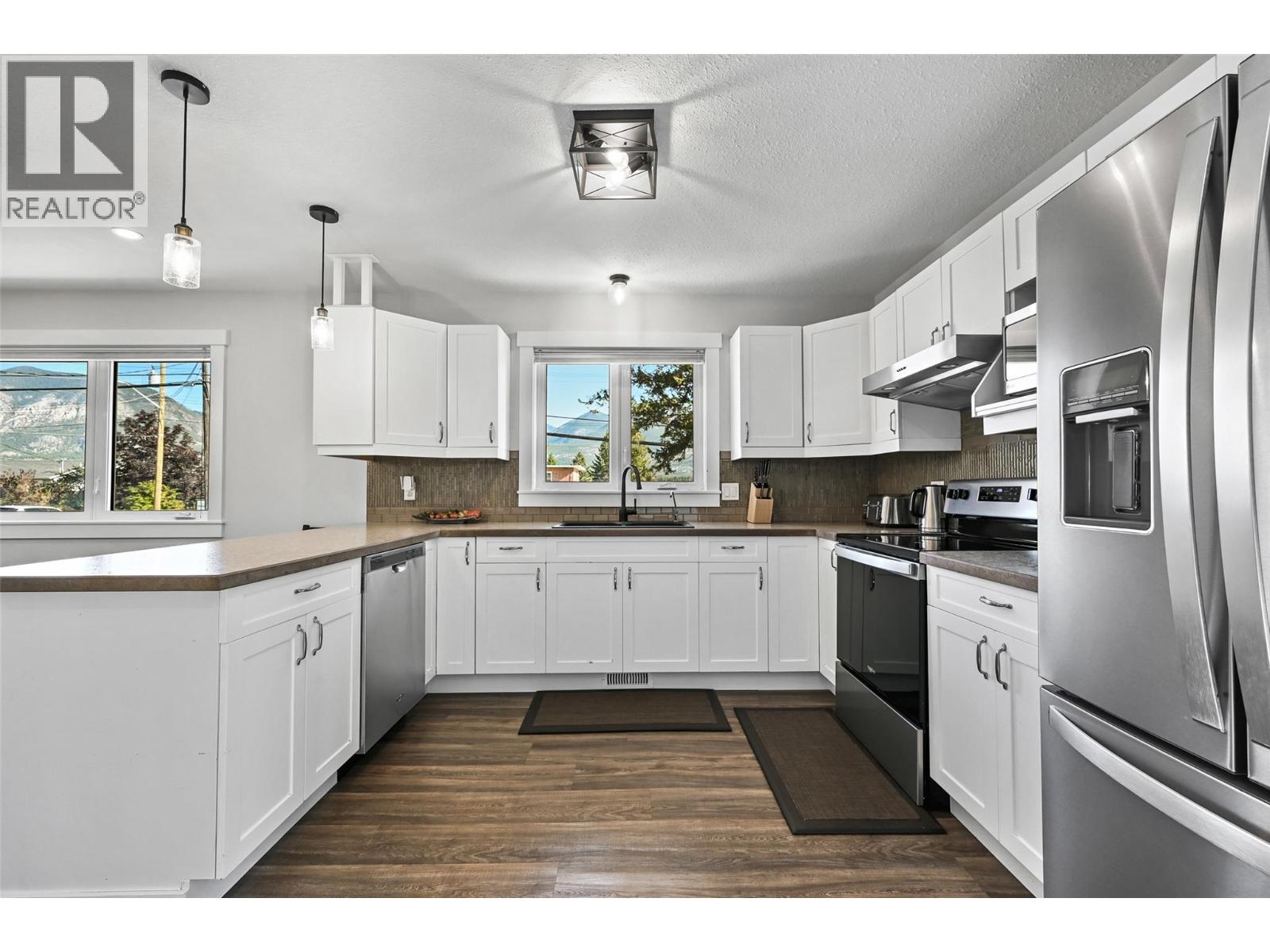 208 7TH Avenue - Image 12