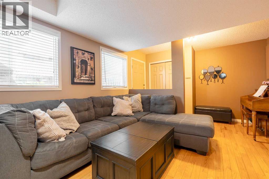 128 Sunvale Crescent SE — photo 15