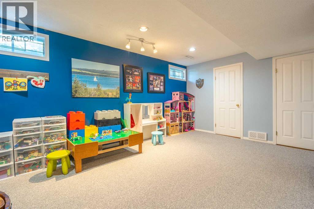 128 Sunvale Crescent SE — photo 25