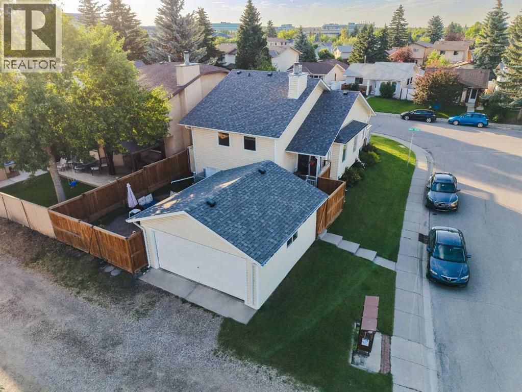 128 Sunvale Crescent SE — photo 42