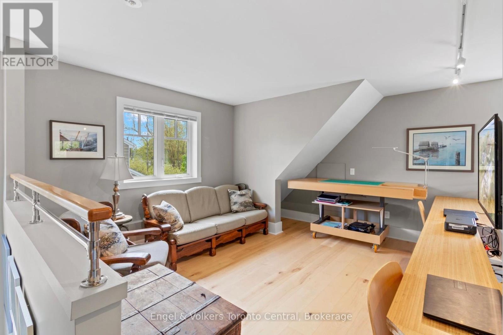154 BLUE MOUNTAIN DRIVE - 19