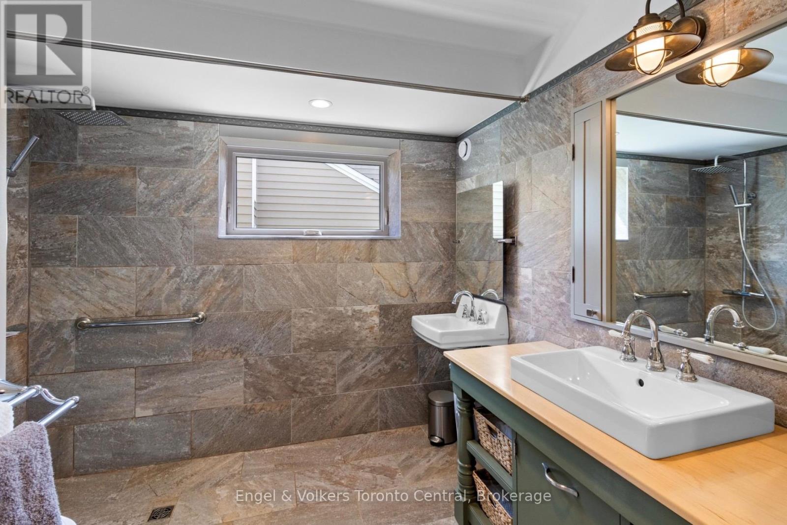 154 BLUE MOUNTAIN DRIVE - 15