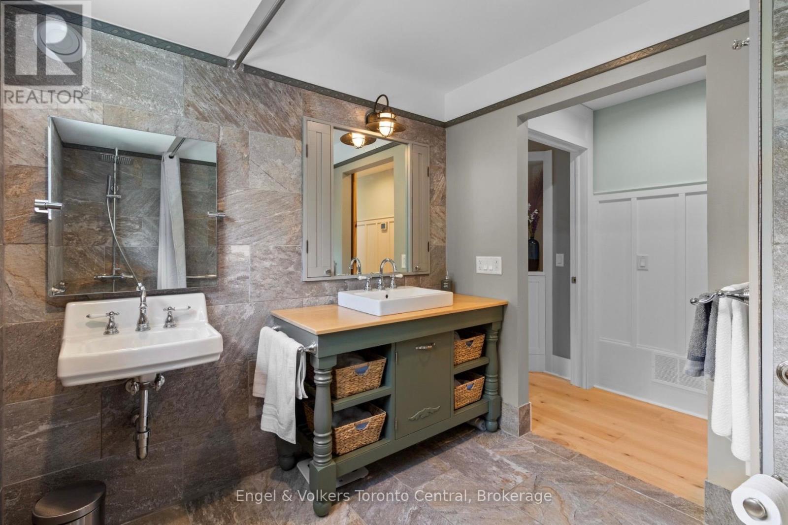 154 BLUE MOUNTAIN DRIVE - 16