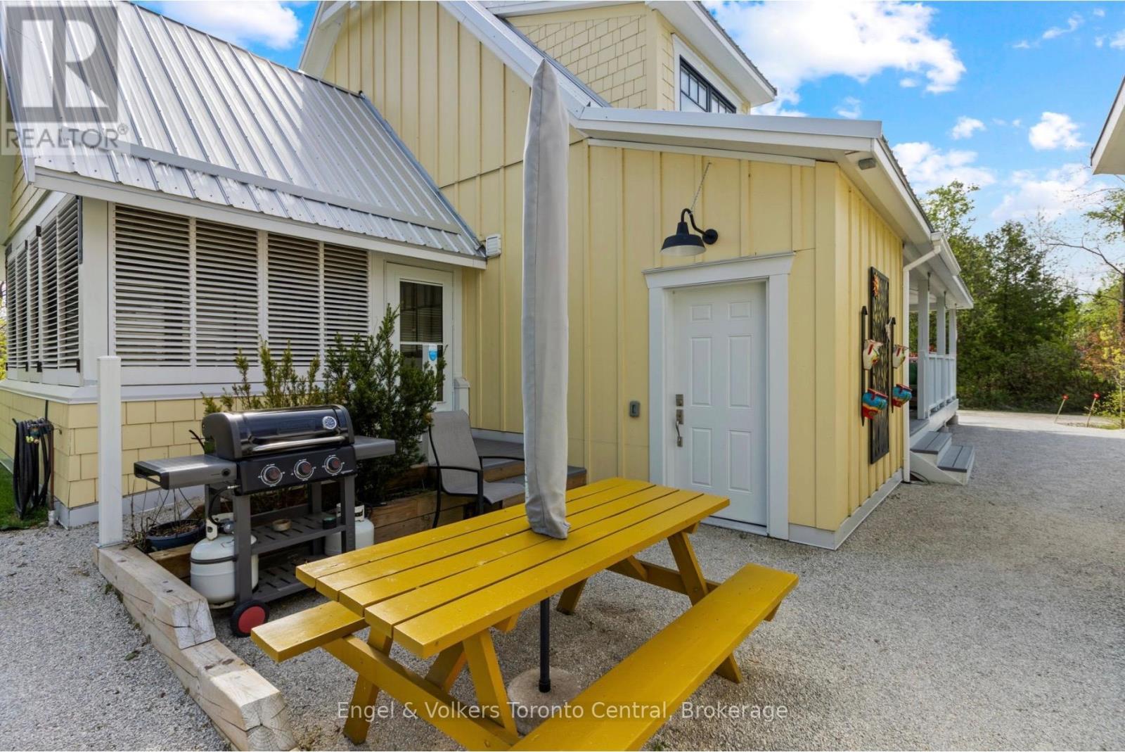154 BLUE MOUNTAIN DRIVE - 25