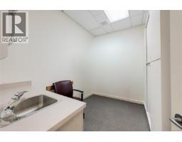 145 3066 Shelbourne St, Victoria, BC V8R6T9 Photo 14