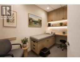 145 3066 Shelbourne St, Victoria, BC V8R6T9 Photo 16