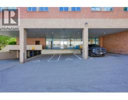 145 3066 Shelbourne St, Victoria, BC V8R6T9 Photo 24