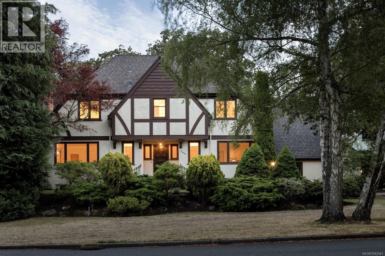  3400 Upper Terrace Road, Oak Bay