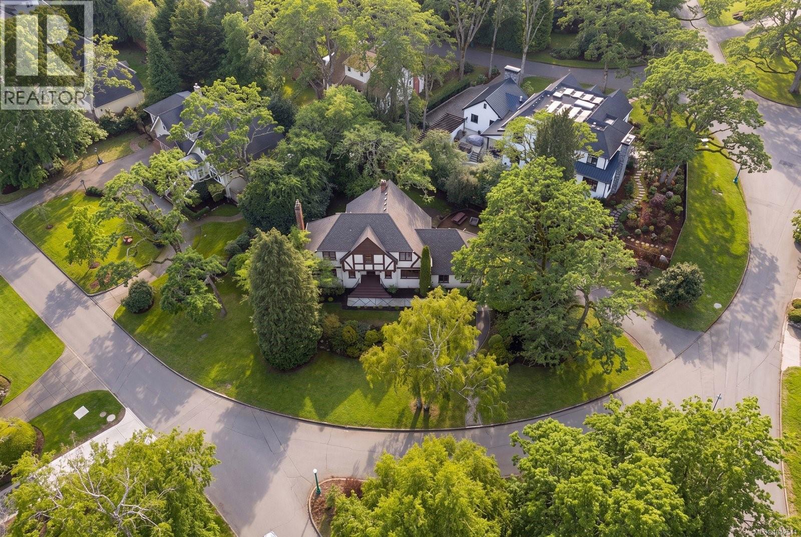  3400 Upper Terrace Road, Oak Bay