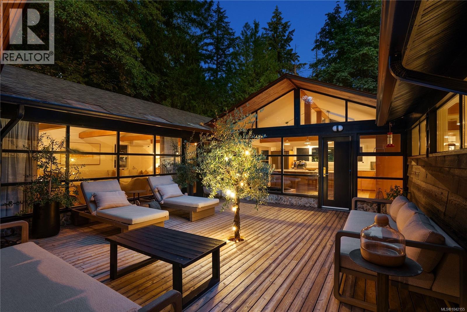 5715 Old West Saanich Rd, Saanich