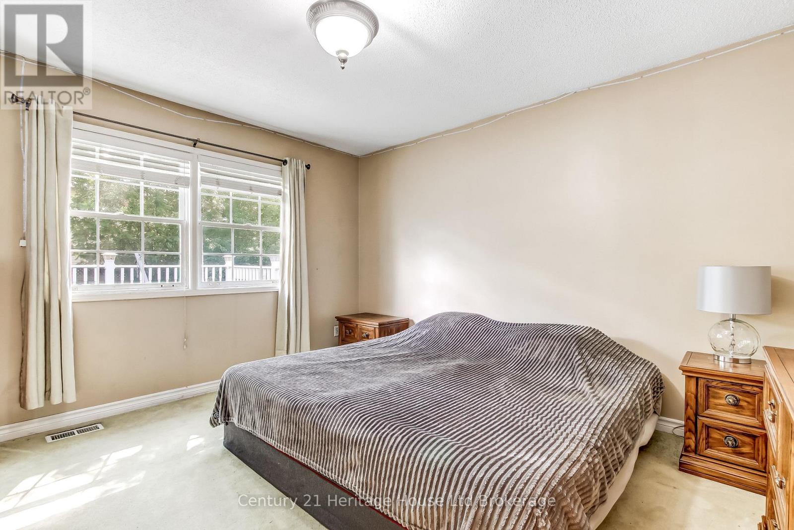 84 ANDERSON STREET - 10