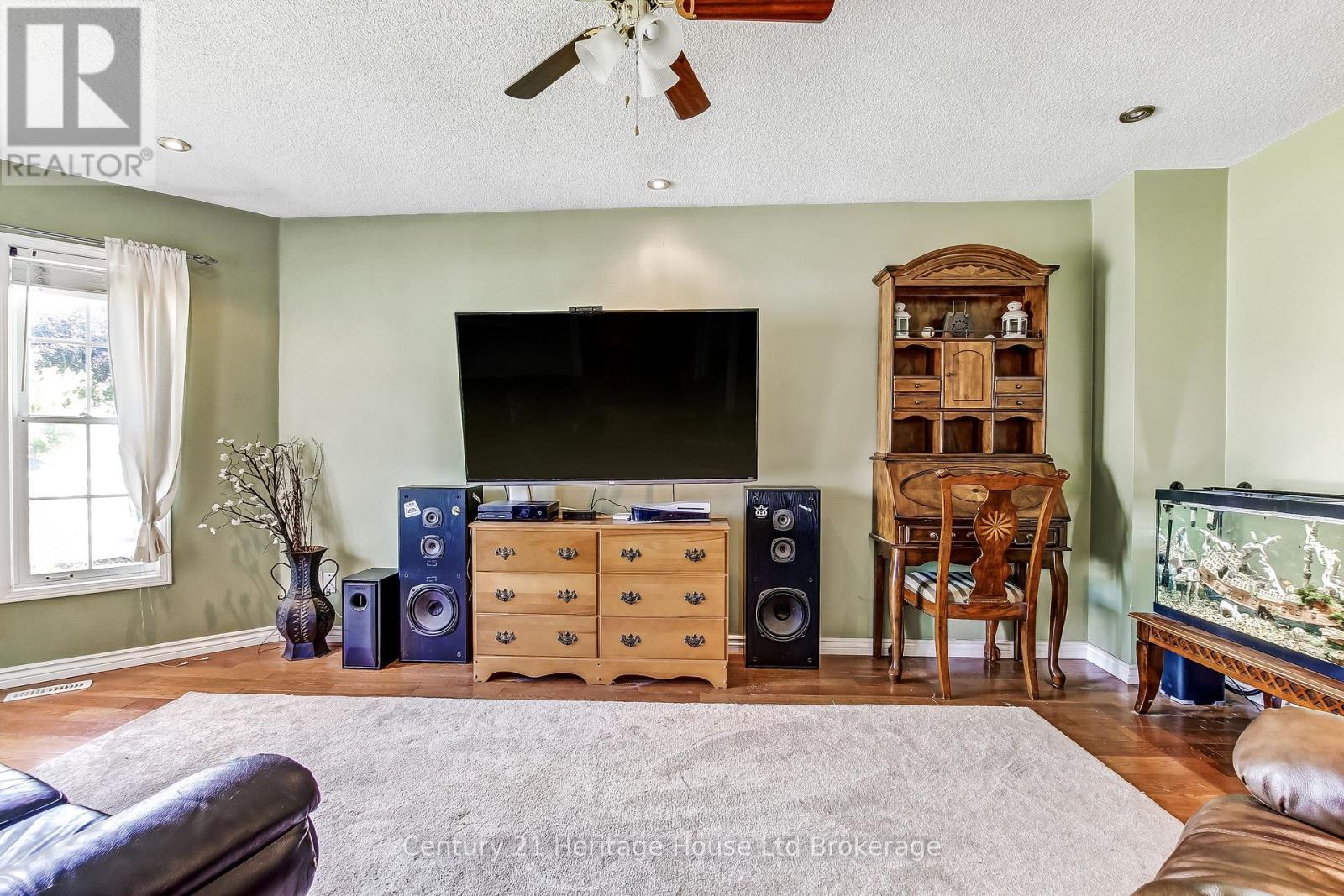 84 ANDERSON STREET - 3