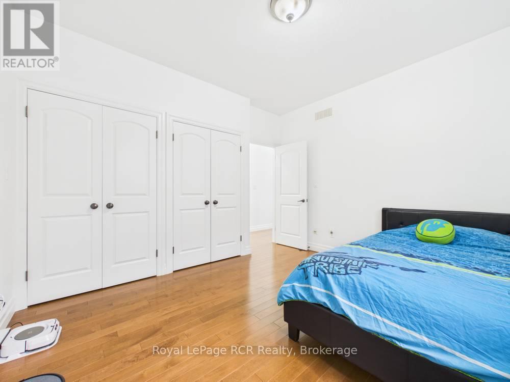 231 PARK STREET - Image 20